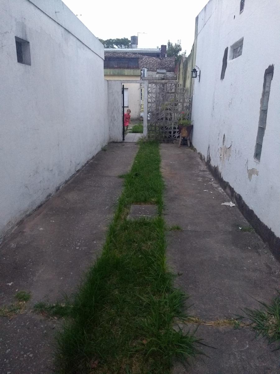 Esmeralda 1053 · Morón — foto 12