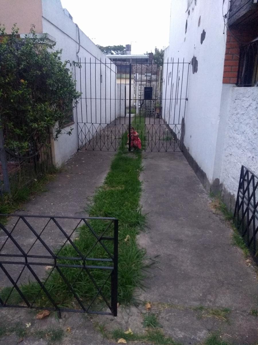 Esmeralda 1053 · Morón — foto 14