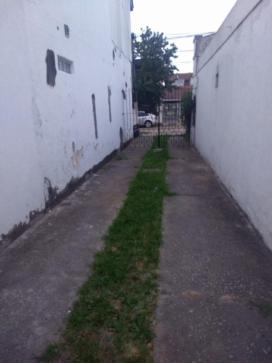 Esmeralda 1053 · Morón — foto 15