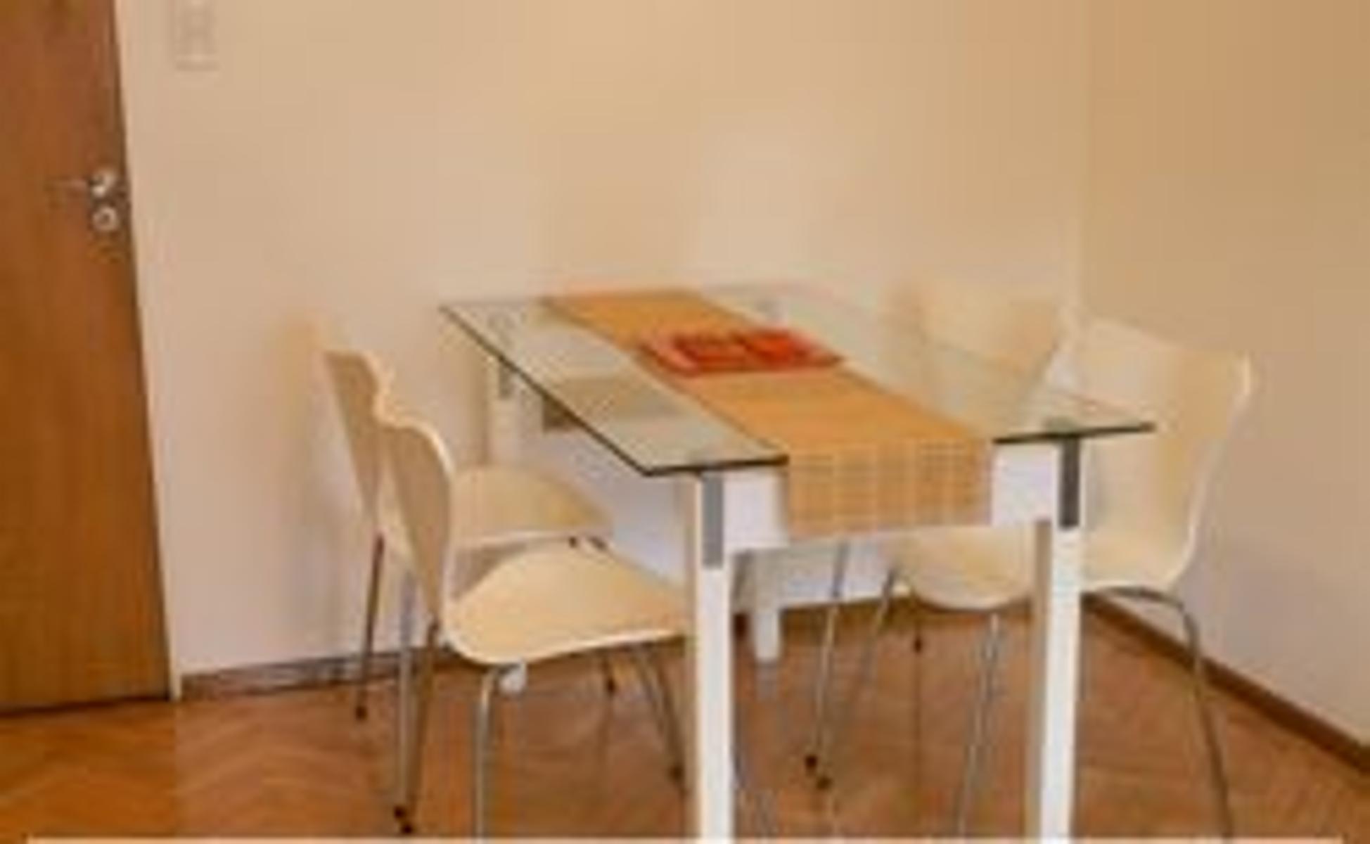 alquilo por 1DIA  1 NOCHE Y MAS DIAS  en palermo pegado A LA RURAL 2/4 personas con cochera, wifi y netflix gratis