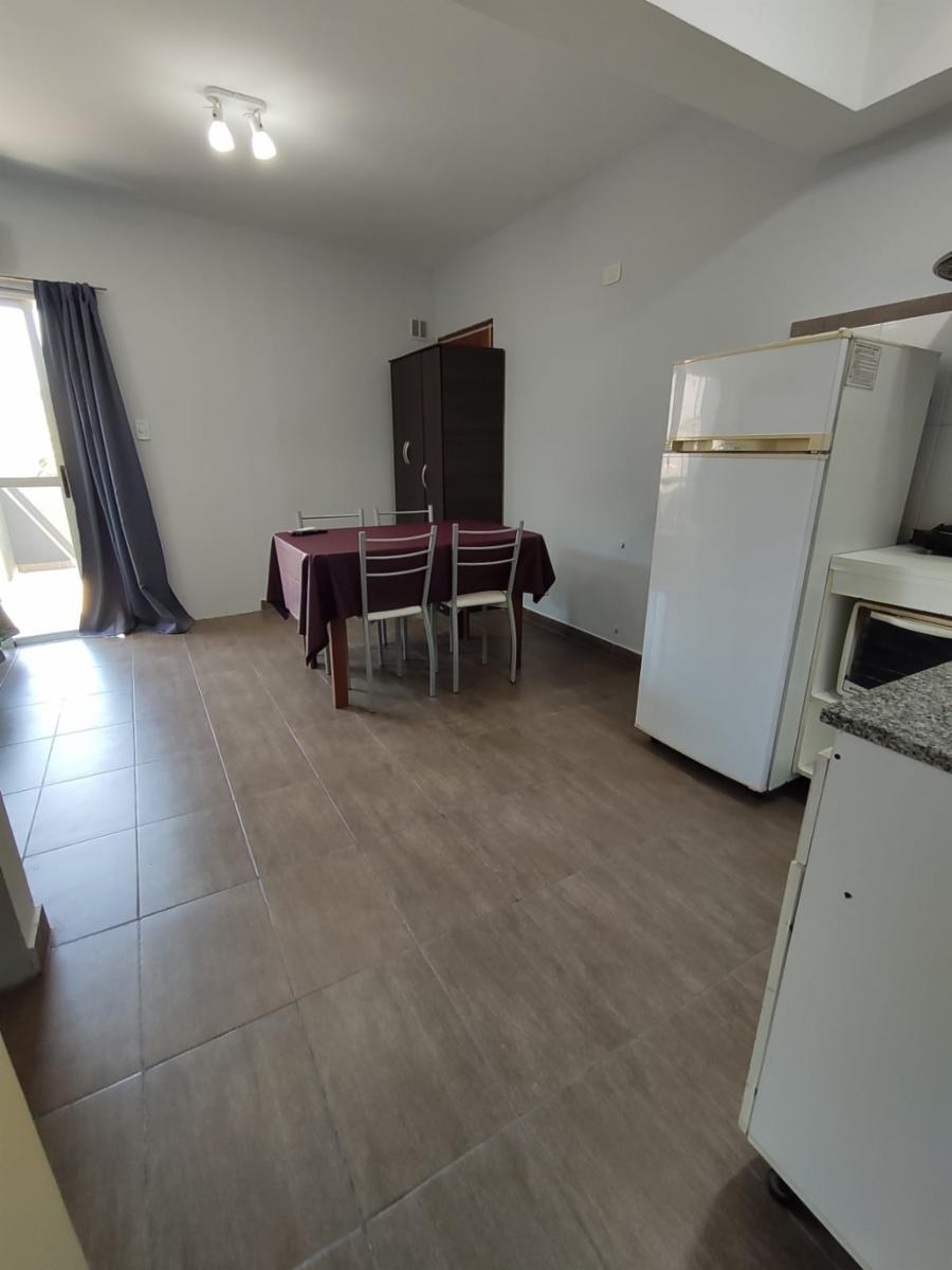 Peron 4217 · Almagro — foto 4