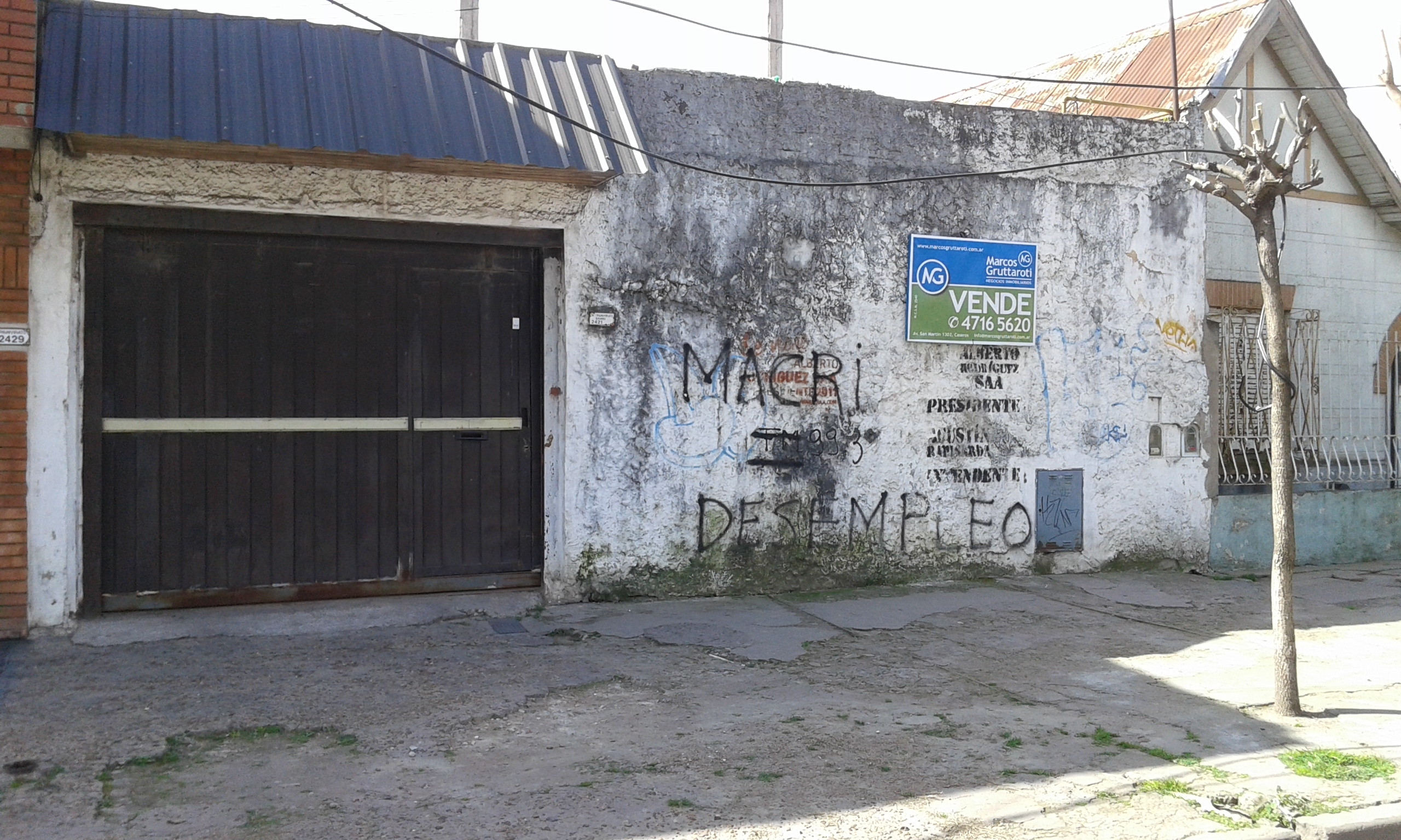 propiedad sobre TRIUMBIRATO  AL 2400 