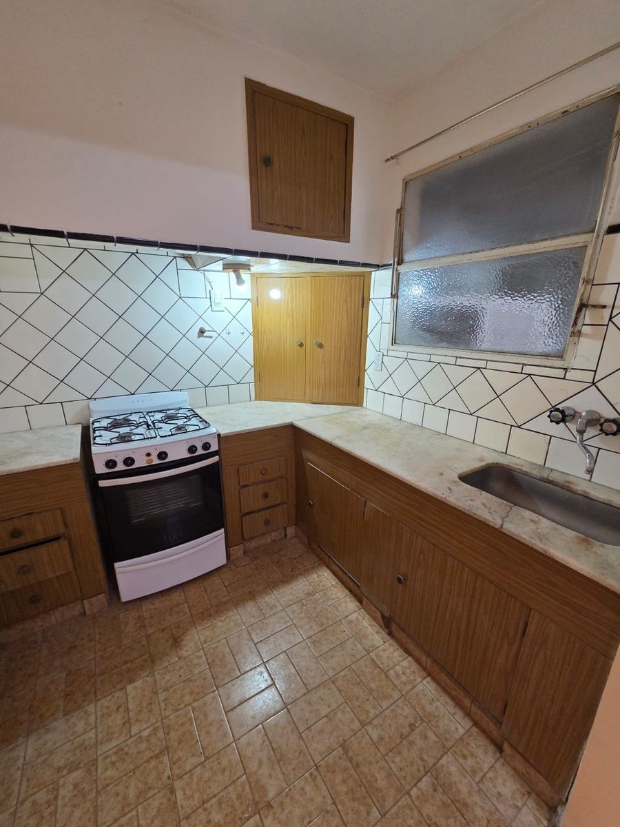 Italia 1211 · Bahia Blanca — foto 3