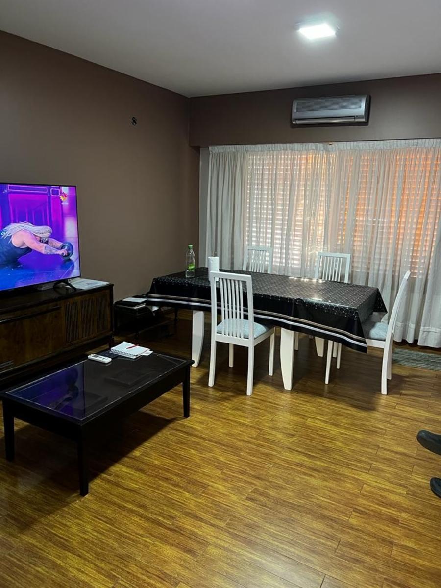 LA RIOJA 700 · Lanús — foto 6