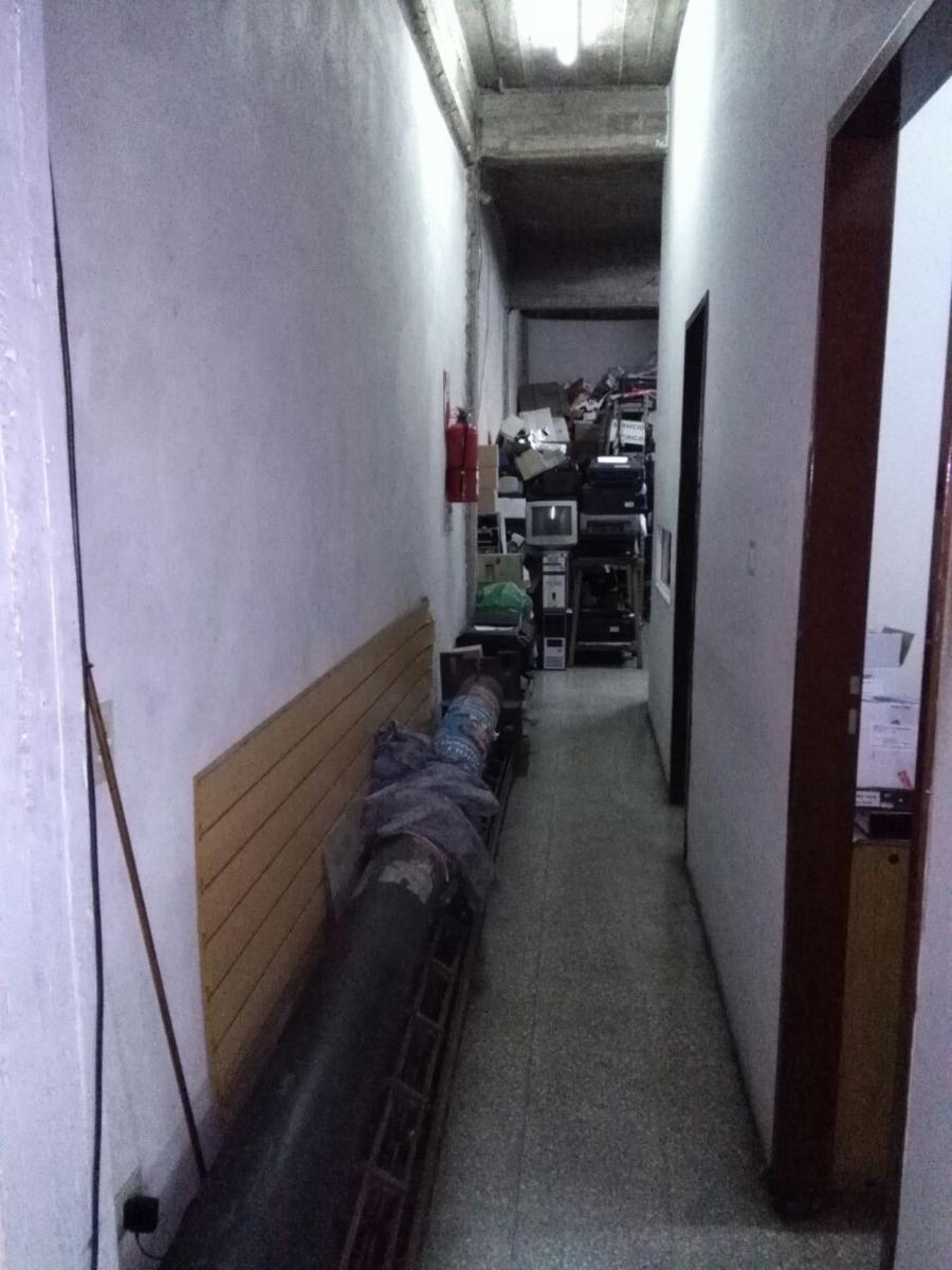 AV. PTE. A. ILLIA  2100 · La Matanza — foto 10