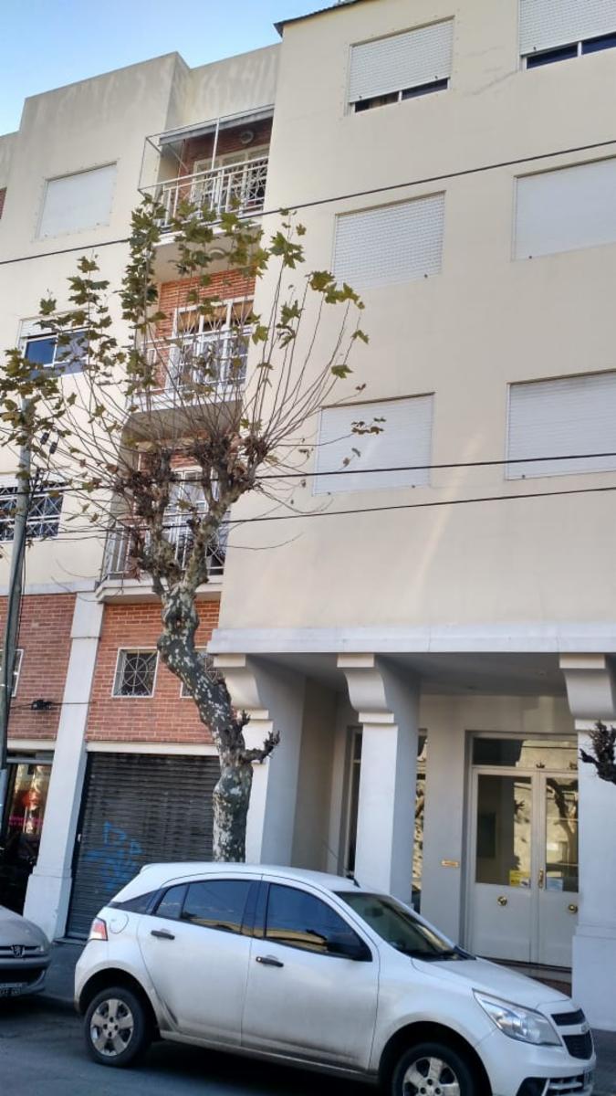 Chacabuco 0 · Morón — foto 5