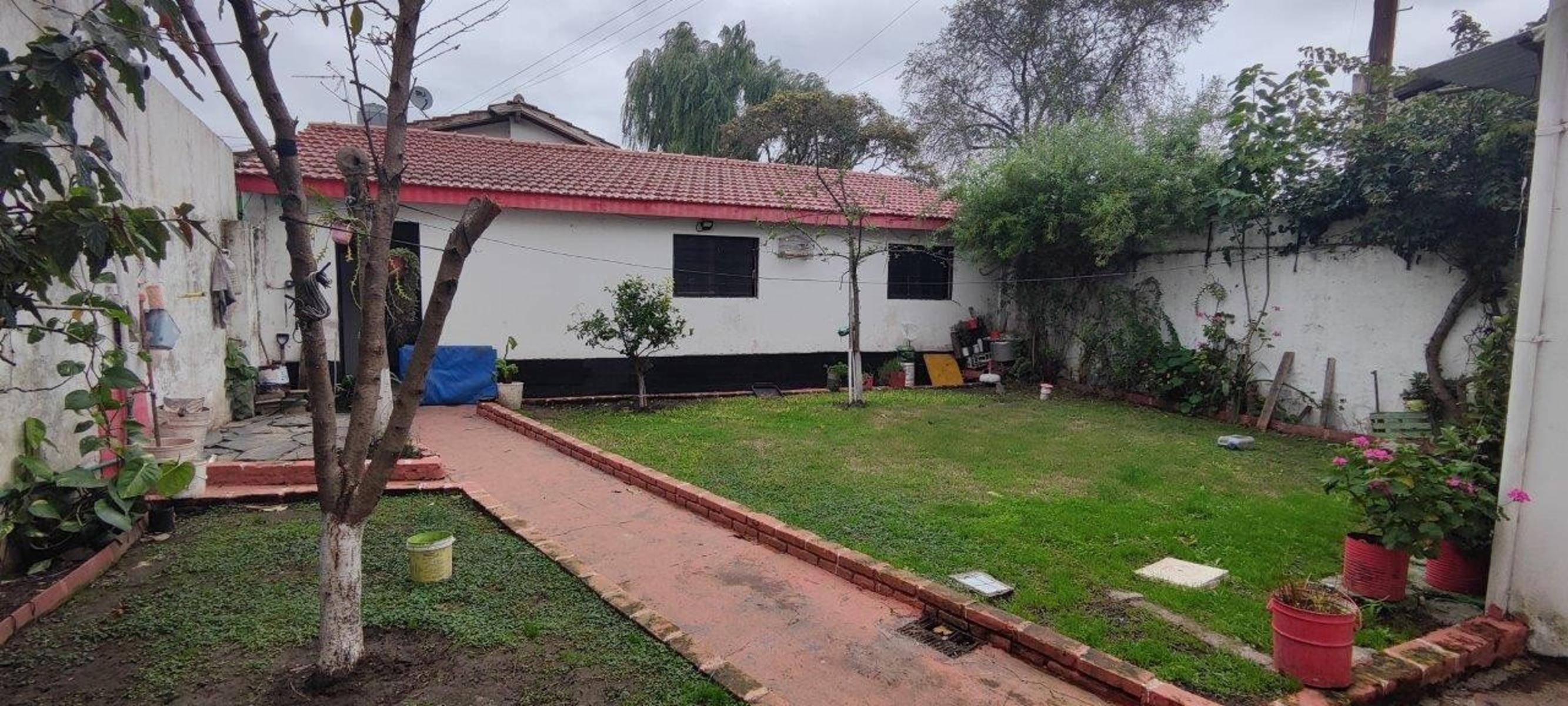 MELINTÓN LEGARRETA 740 · Esteban Echeverría — foto 4