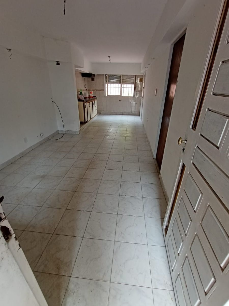 Pueyrredon 2629 · Hurlingham — foto 3