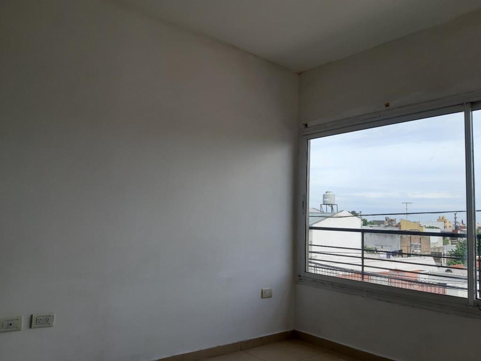 Naón 1075 , 2° A · La Matanza — foto 15