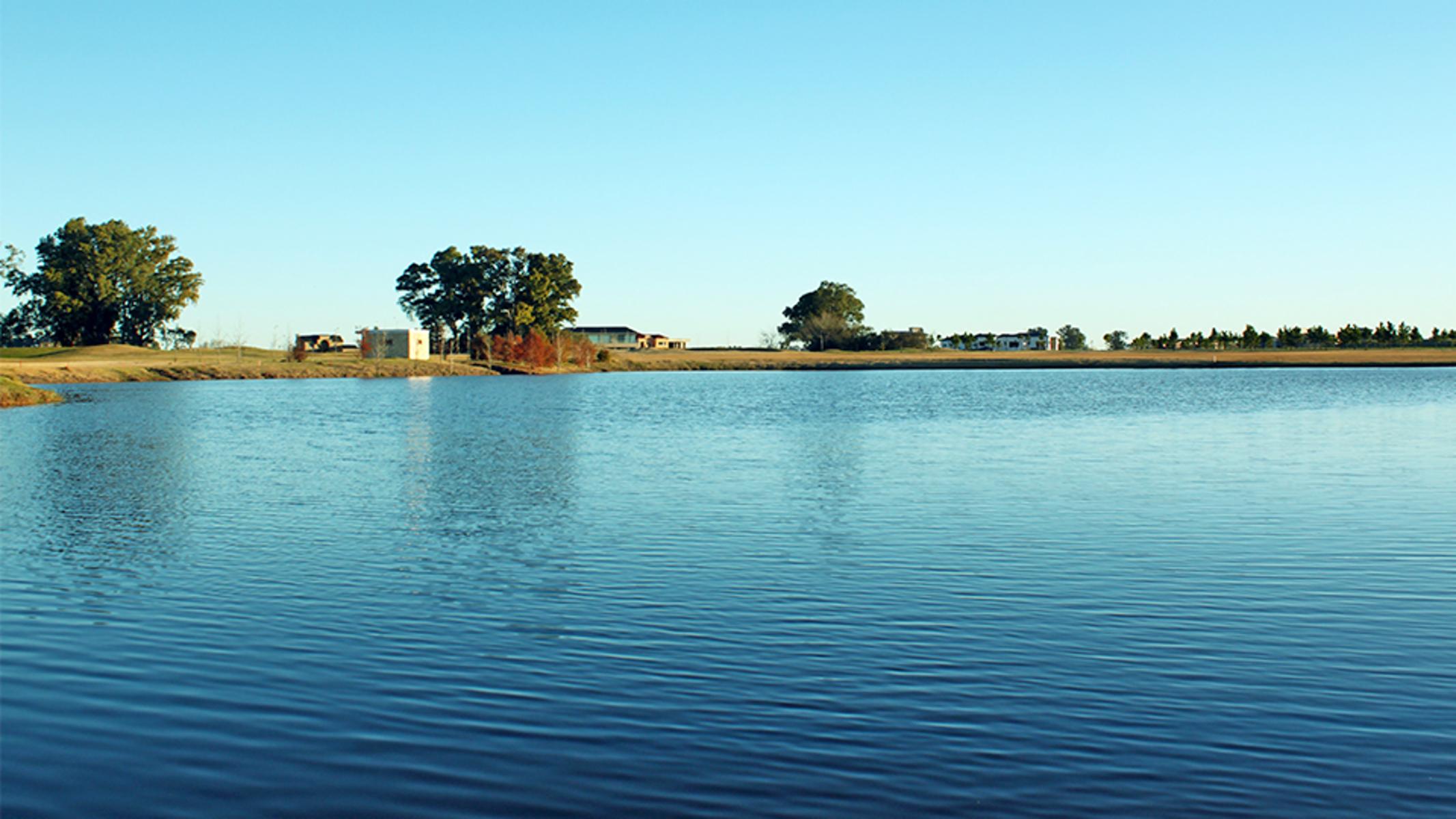 La Providencia Resort Country Club. Lakes II L 357 · Ezeiza — foto 3