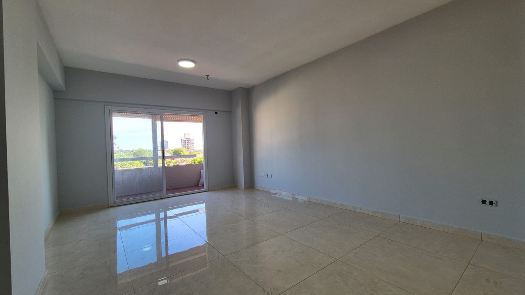 PRECIOSO DEPARTAMENTO EN VENTA DE DOS DORMITORIOS A PASOS DEL CENTRO DE LA CIUDAD DE POSADAS.-