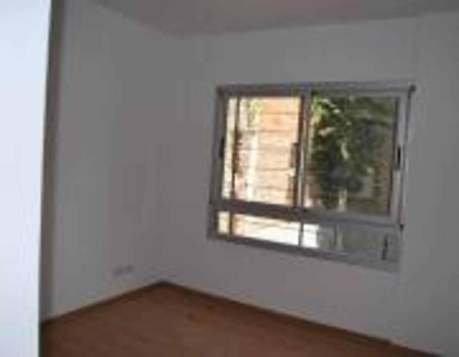Mitre 1515 2 · Morón — foto 9