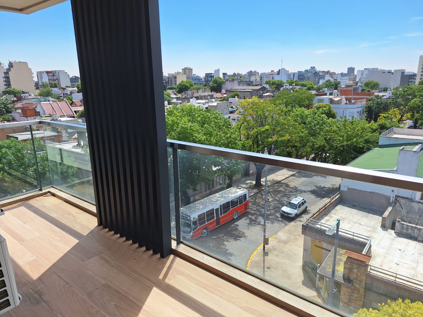 MARTINIANO LEGUIZAMON 400 · Liniers — foto 11