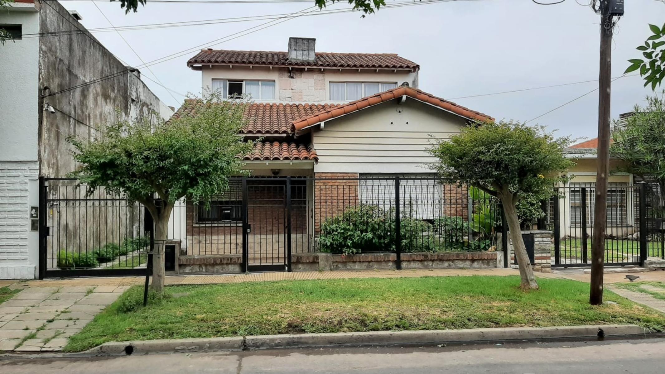 ROJAS 1615 · Morón — foto 45