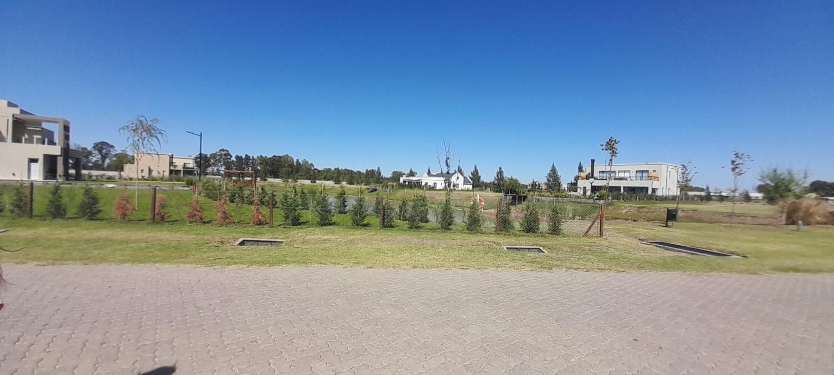EL DESLINDE 1600 · Ezeiza — foto 5