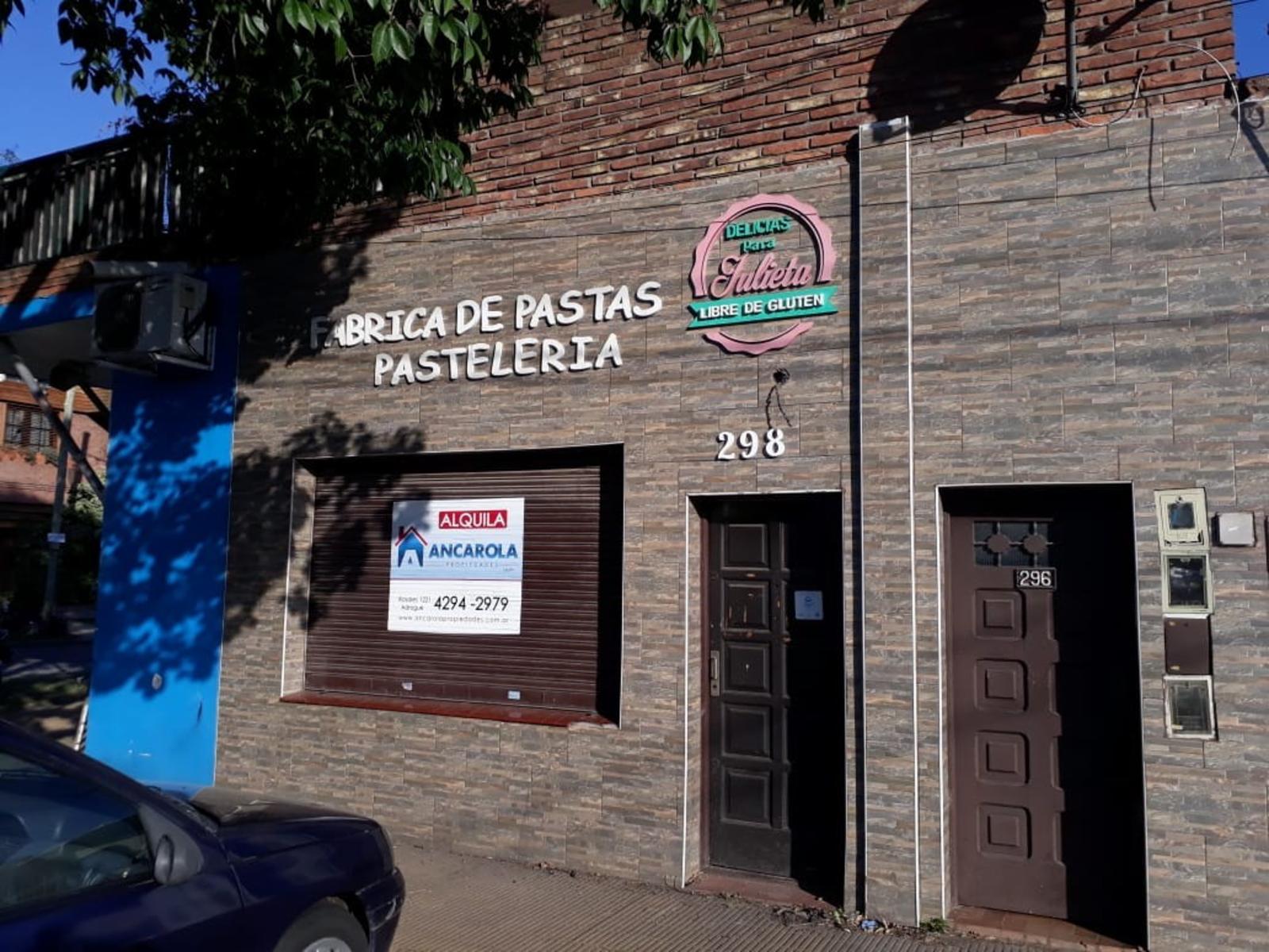 San Martin 298 · Almirante Brown — foto 3