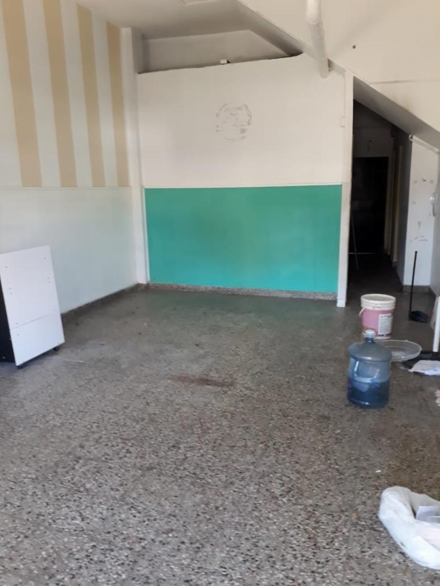 San Martin 298 · Almirante Brown — foto 6