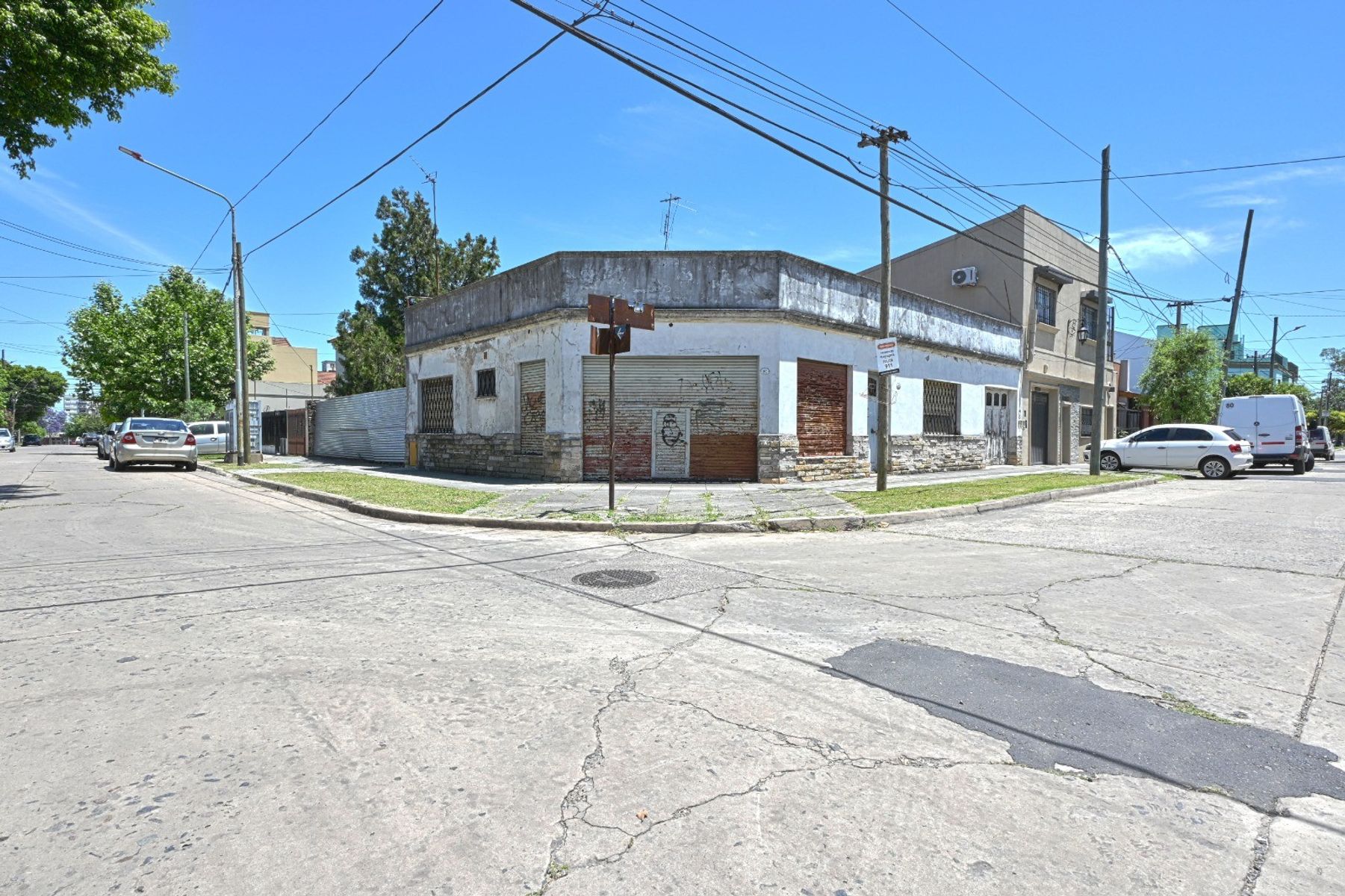 Casa 4 ambientes con patio - El Palomar