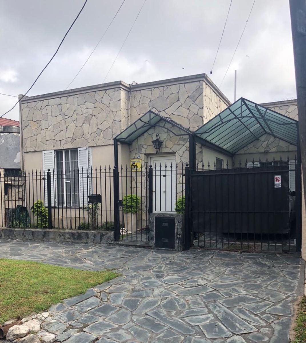 Casa en Venta Apta Credito en Castelar Norte Excelente Ubicacion