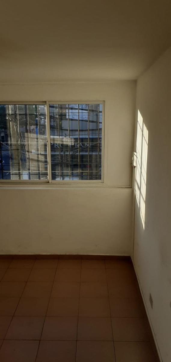 GARCÍA SILVA al 900 · Morón — foto 13