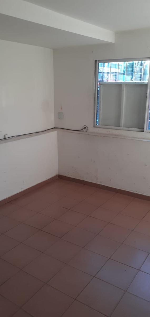 GARCÍA SILVA al 900 · Morón — foto 9
