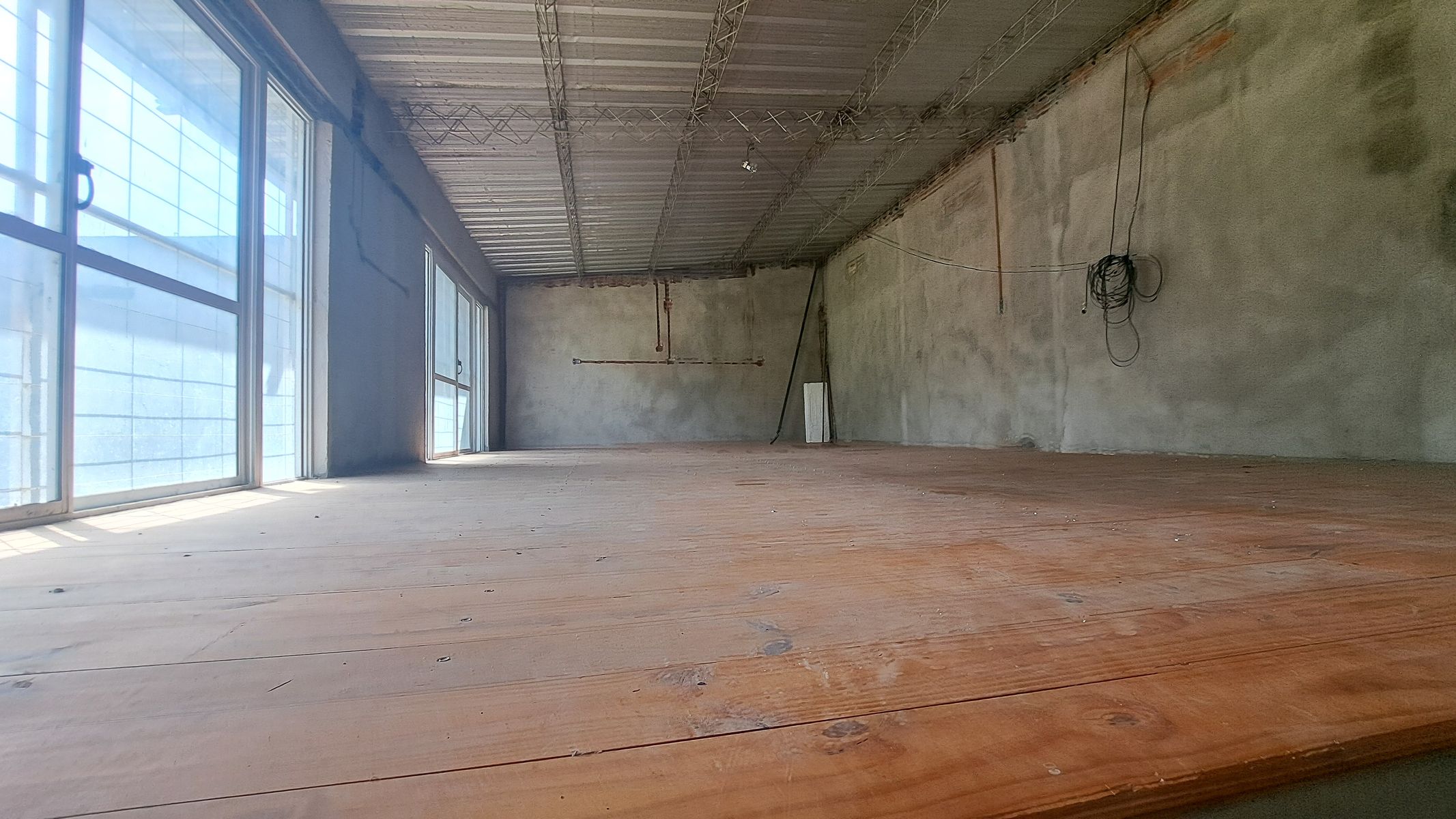 Terreno con construcción 310m2 Sauce Viejo
