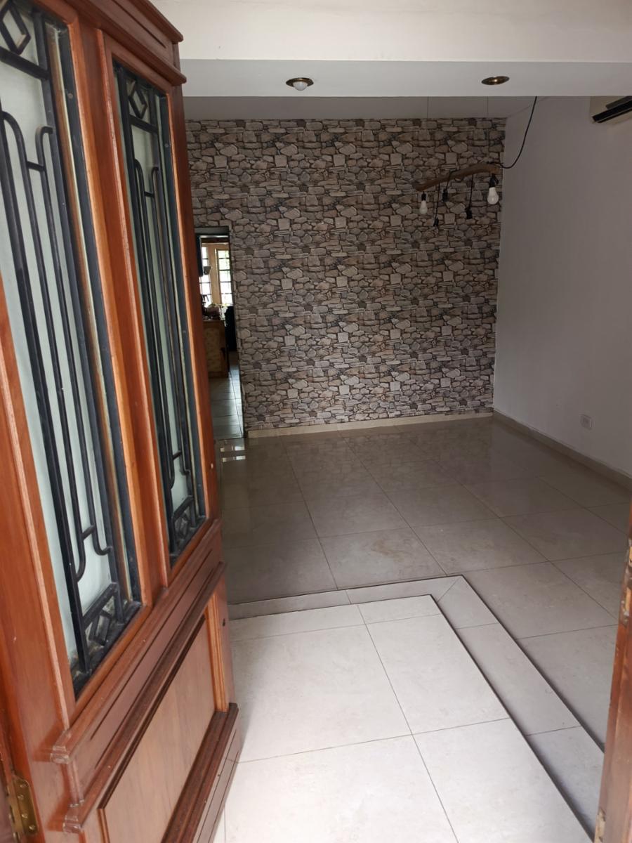 Excelente chalet en haedo