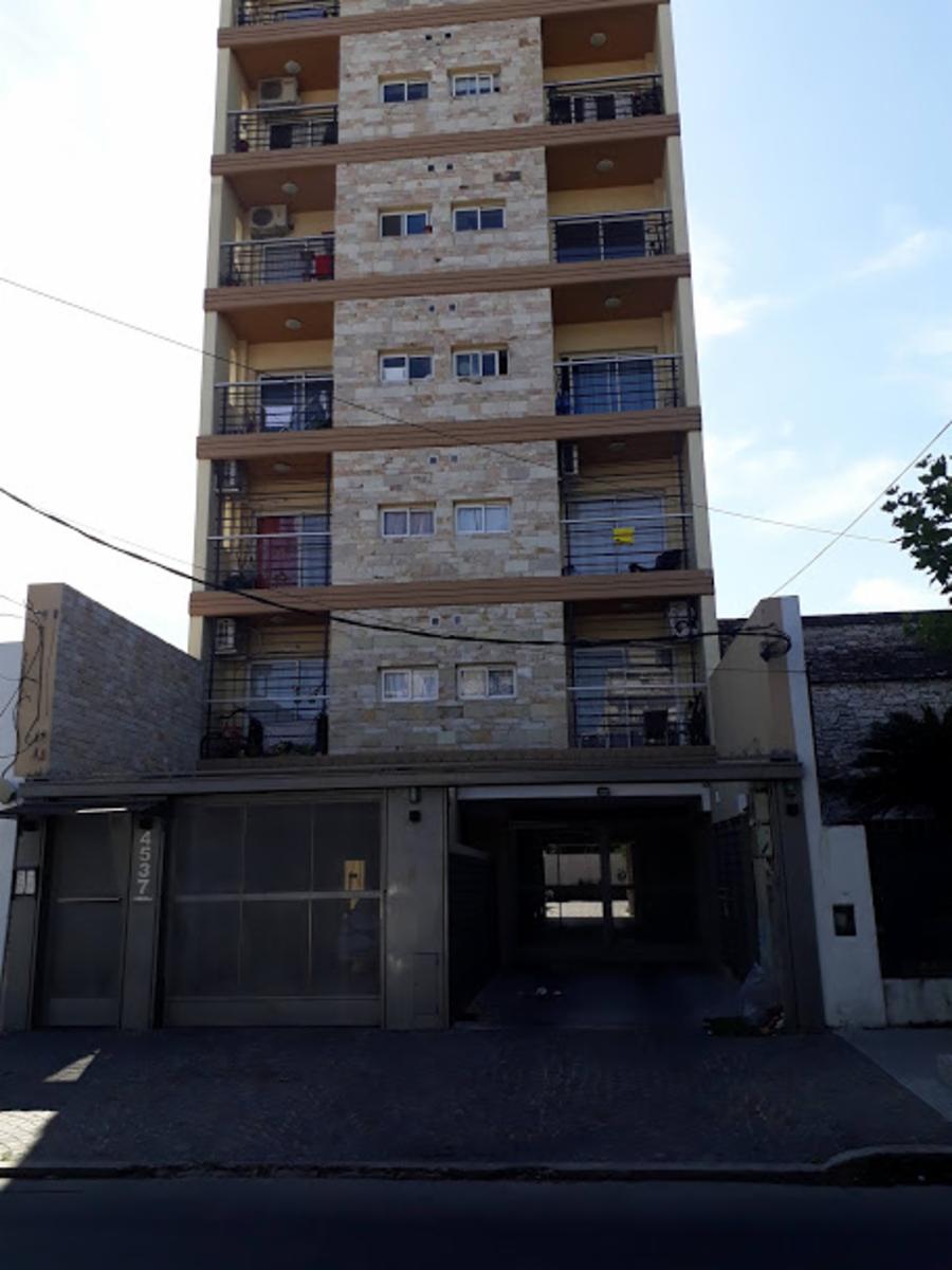 EXCELENTE DEPARTAMENTO DE DOS AMBIENTES PISO 1 CONTRA FRENTE