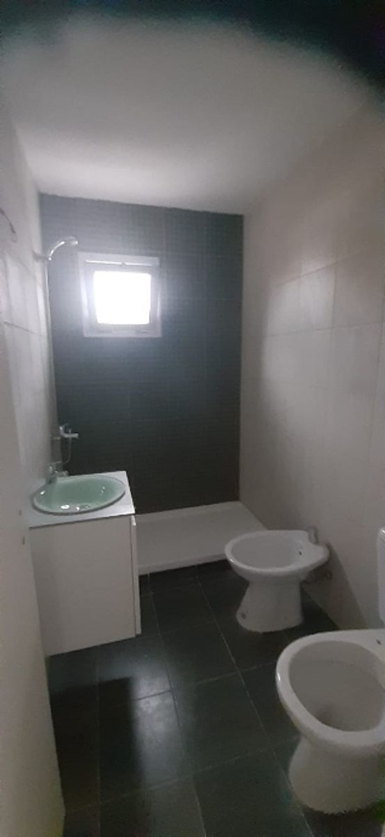 Machado 1284 · Morón — foto 5