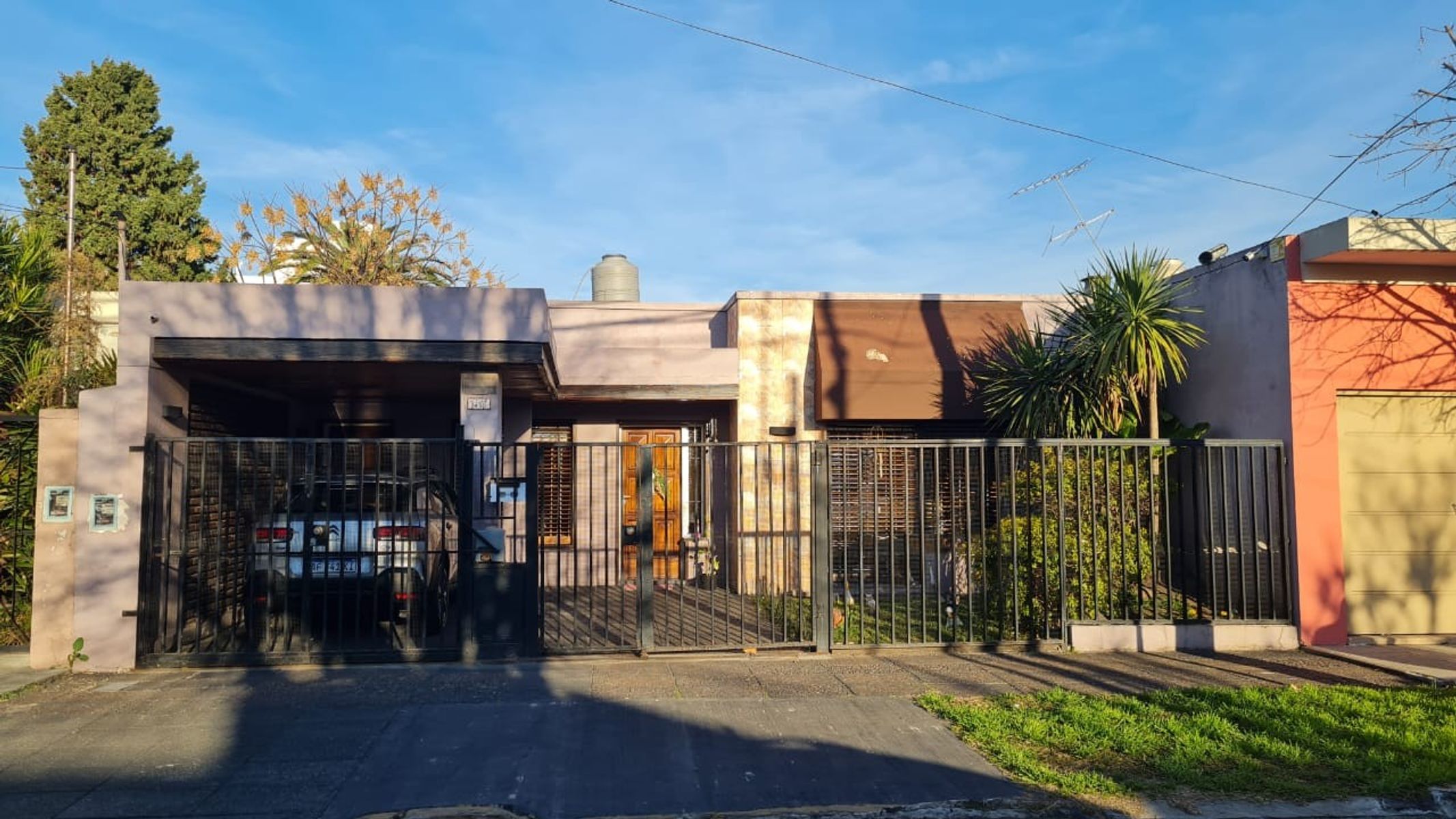 Casa Americana 3 ambientes mas escritorio
