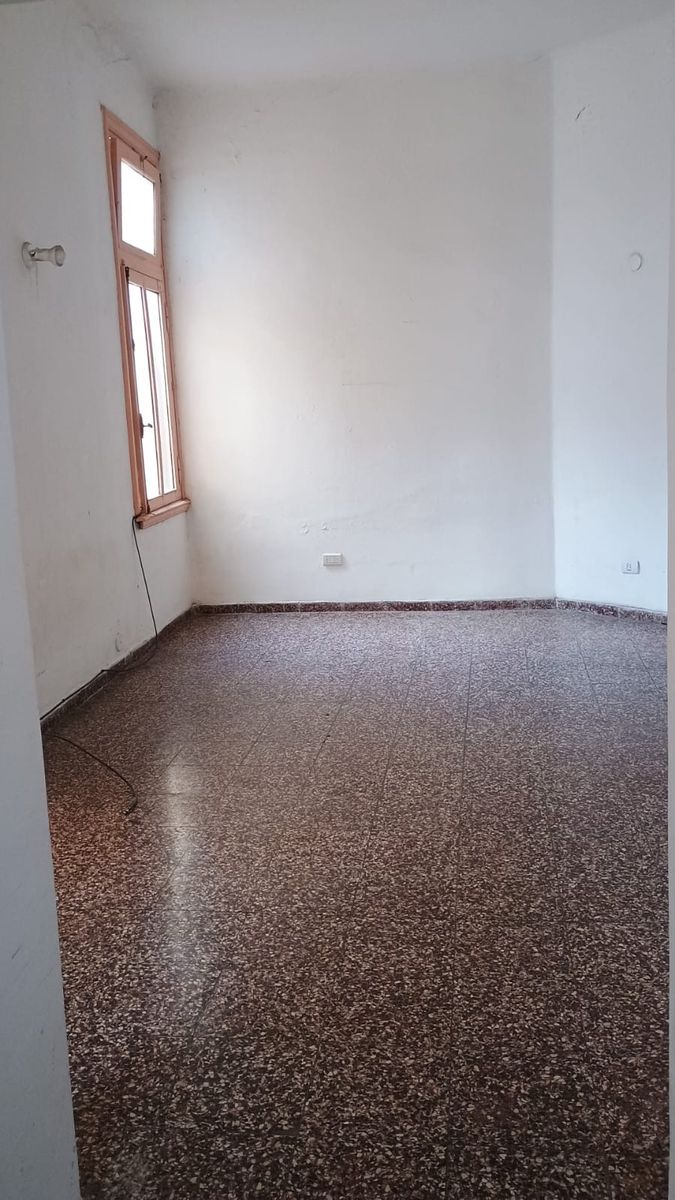 Pte. Peron 3047 pb · Once — foto 3