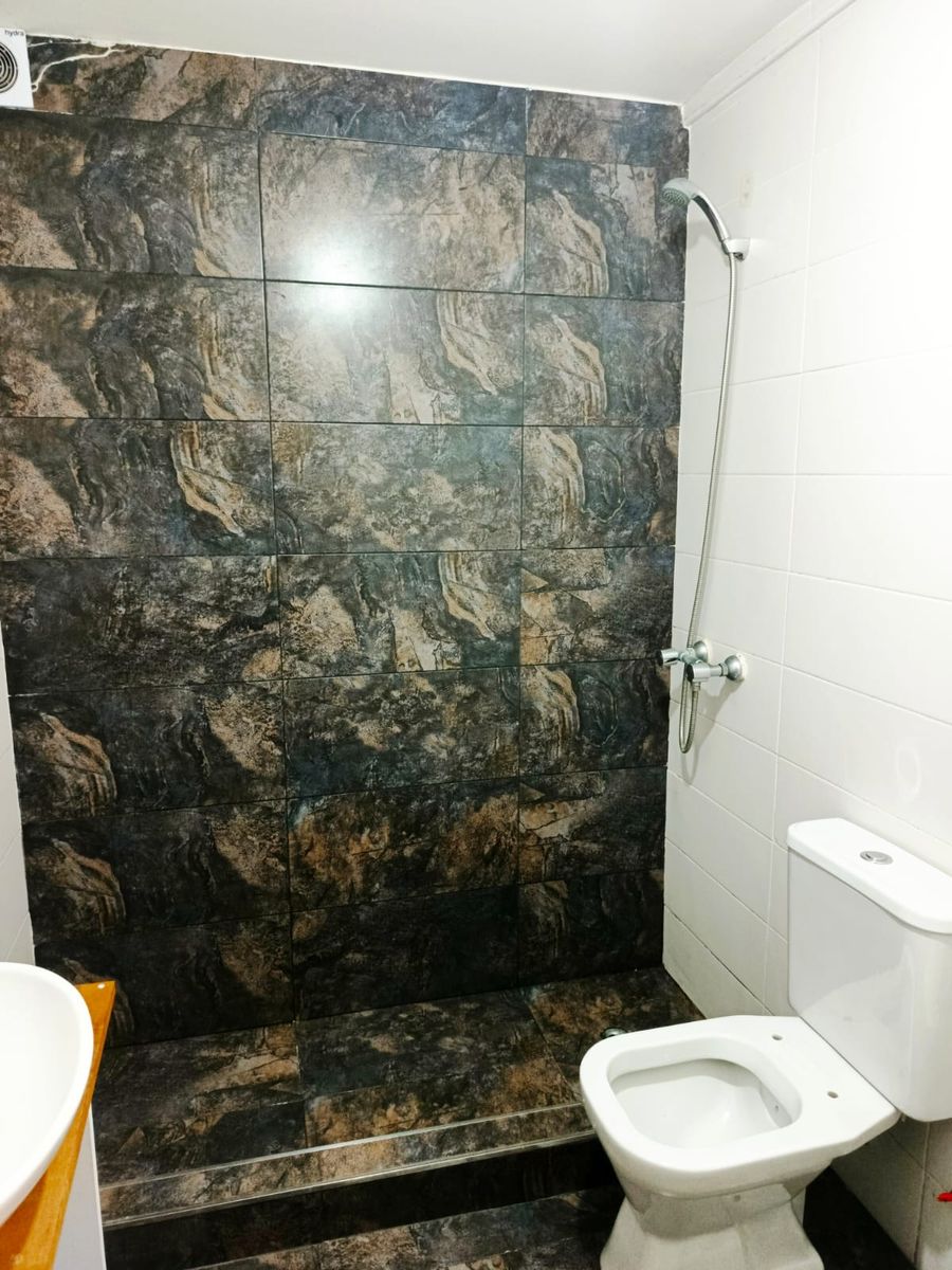 DEL VALLE IBERLUCEA 3500 · Lanús — foto 15