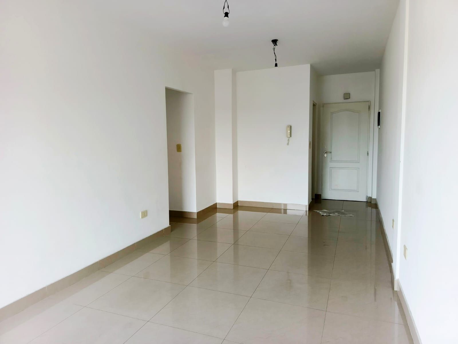 DEL VALLE IBERLUCEA 3500 · Lanús — foto 4