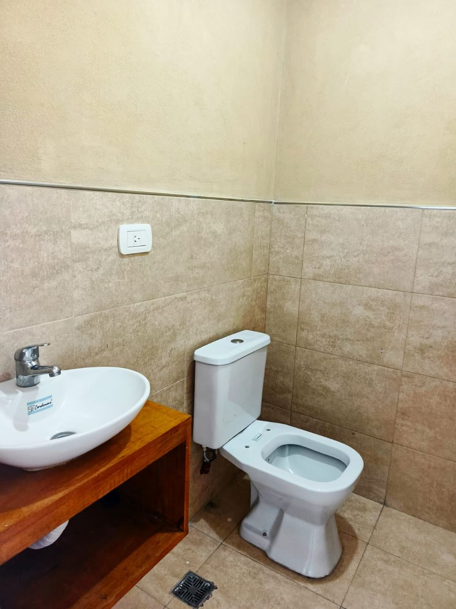 DEL VALLE IBERLUCEA 3500 · Lanús — foto 6