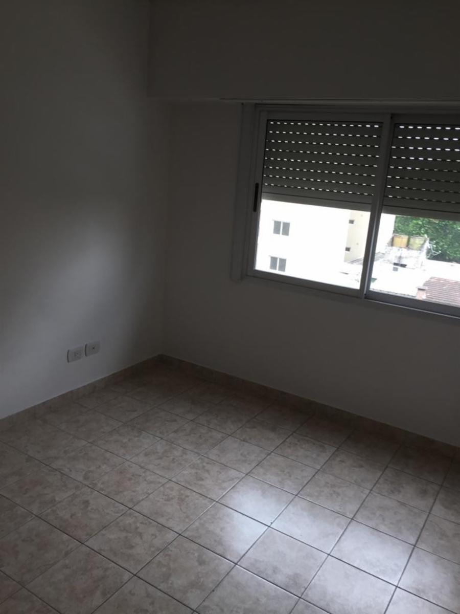 COLON 355 · Morón — foto 9