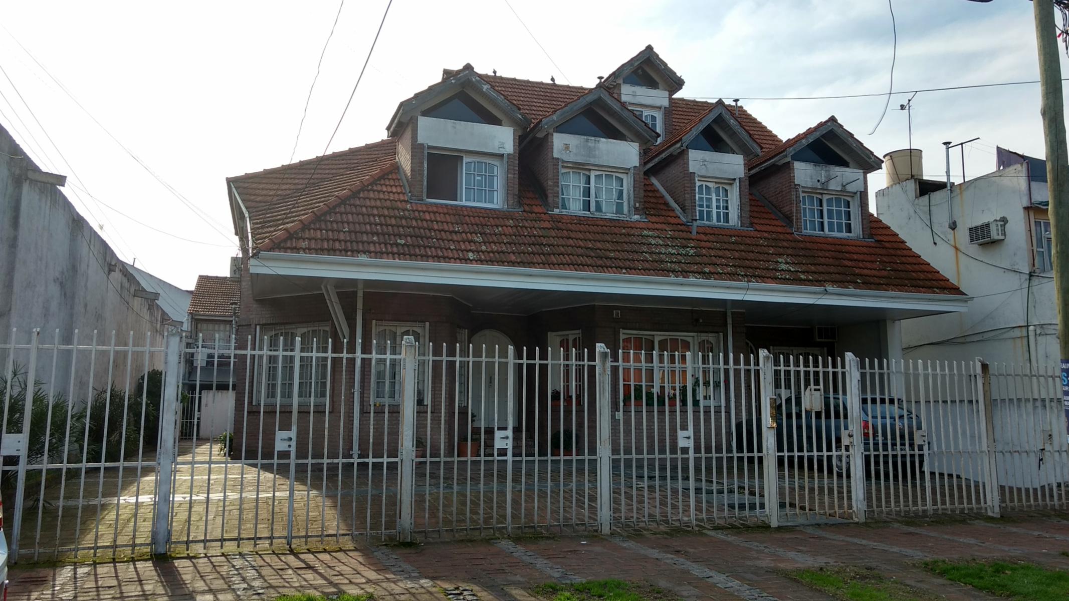 DEPTO 2 AMB CON DOBLE PATIO Y COCHERA - SAN LORENZO 4443 - ZONA JUMBO - VILLA BALLESTER