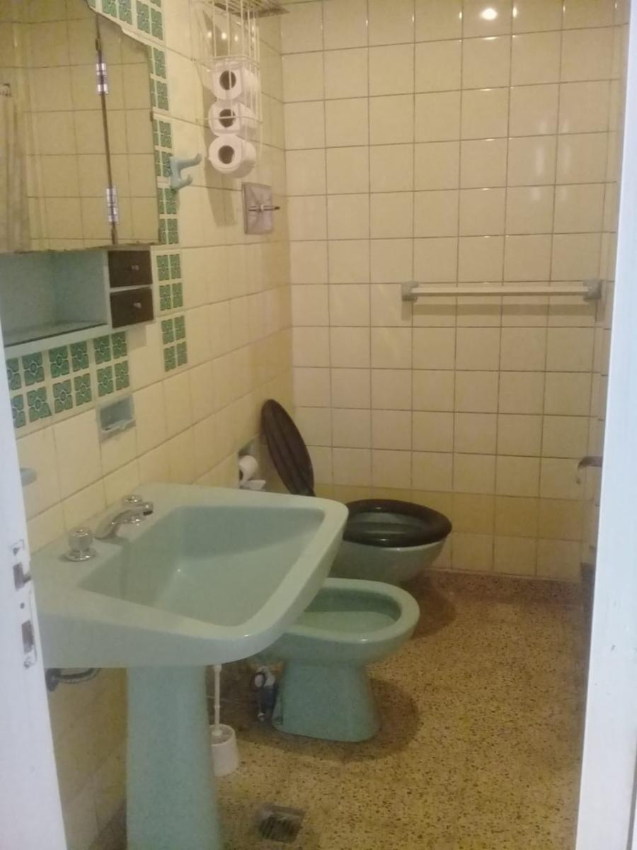6 y 85 · Necochea — foto 3