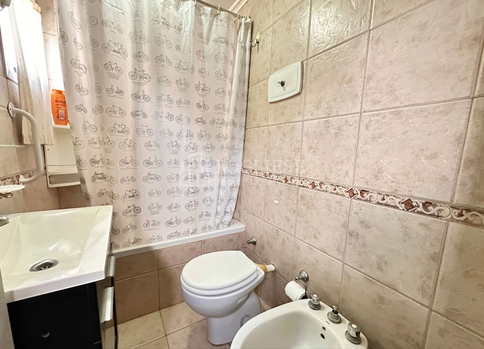Paseo 114 entre Avenida 1 y Costanera · Villa Gesell — foto 6