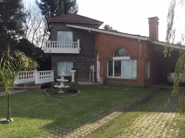CASA EN VENTA. COUNTRY  CLUB BOCA RATON