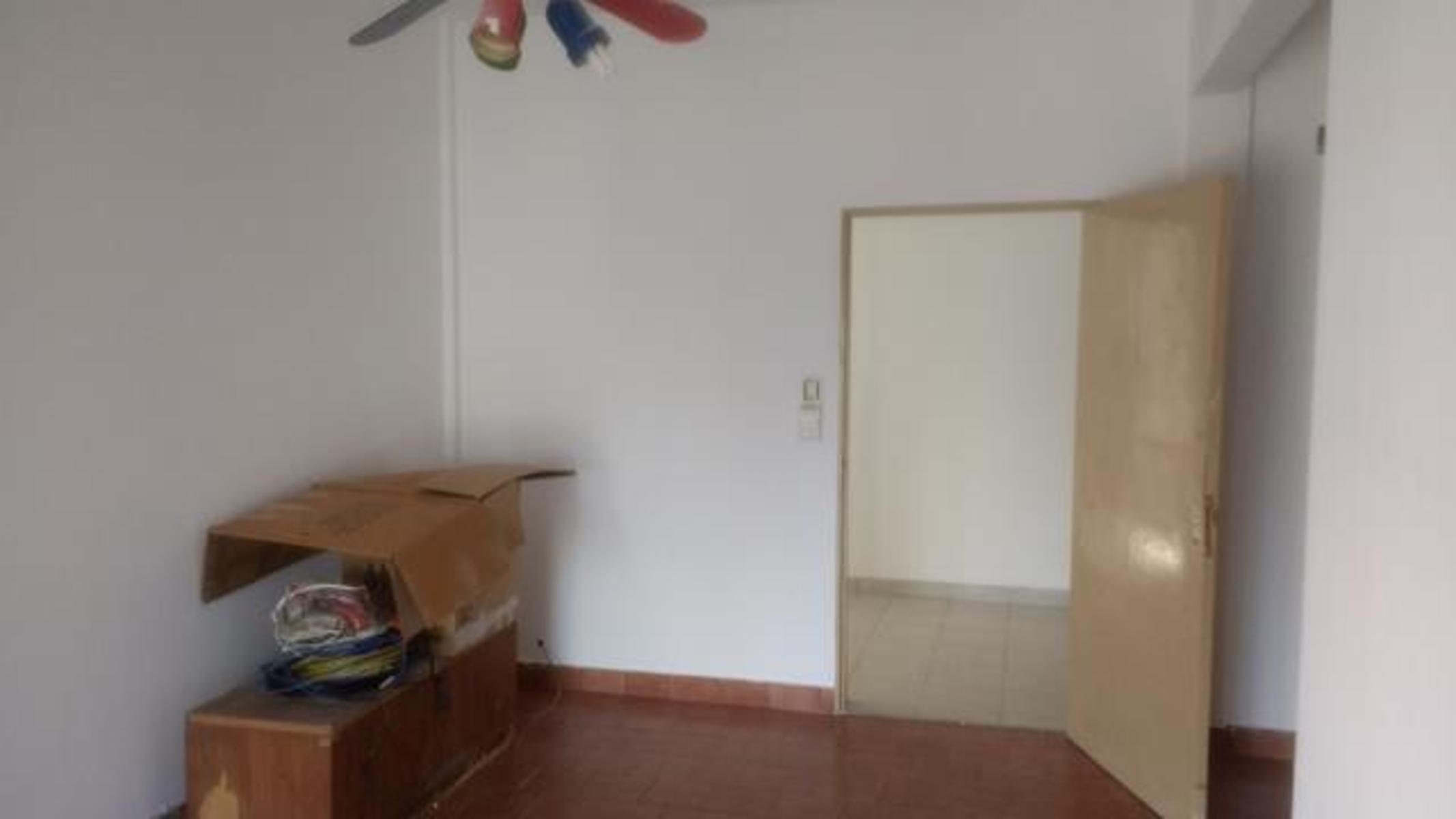 Av. Velez Sarsfield 1416 · La Matanza — foto 4