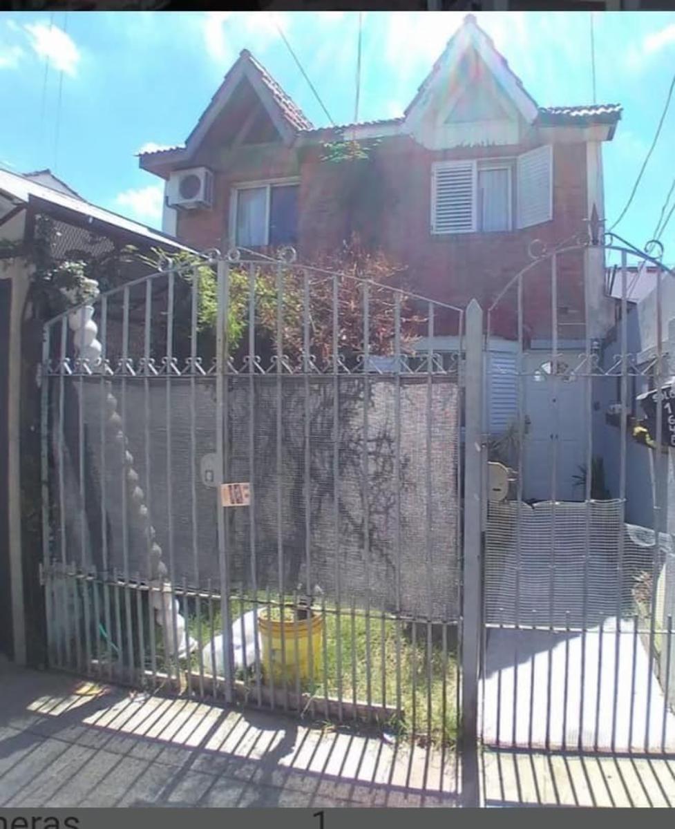 Duplex 3 Ambientes con Cochera -  Villa Luzuriaga
