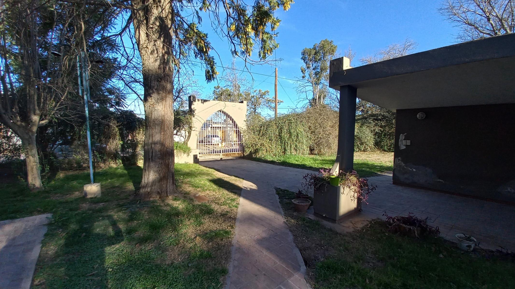 Av. Buteler esq. Eduardo Jenner · Río Cuarto — foto 11