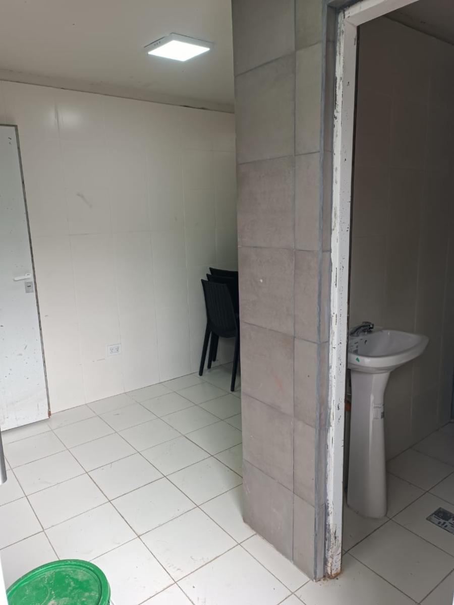 Saravi y Ruta 8 · Pilar — foto 11
