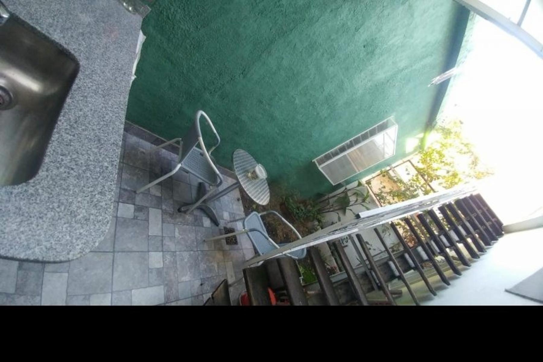 Lopez, Vicente  1000 · Morón — foto 4