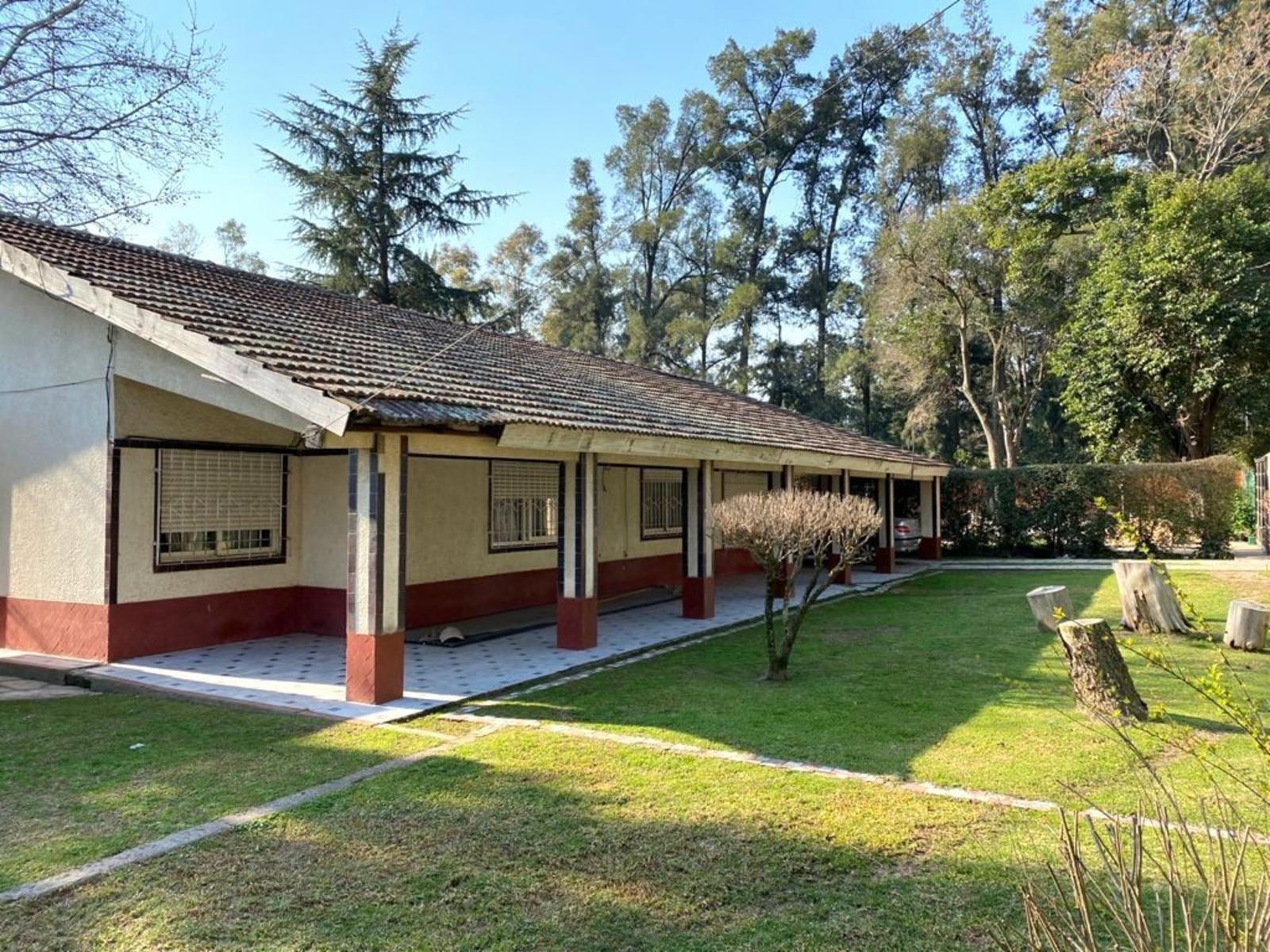 Quinta 4 Ambientes En Venta - Francisco Alvarez, Moreno