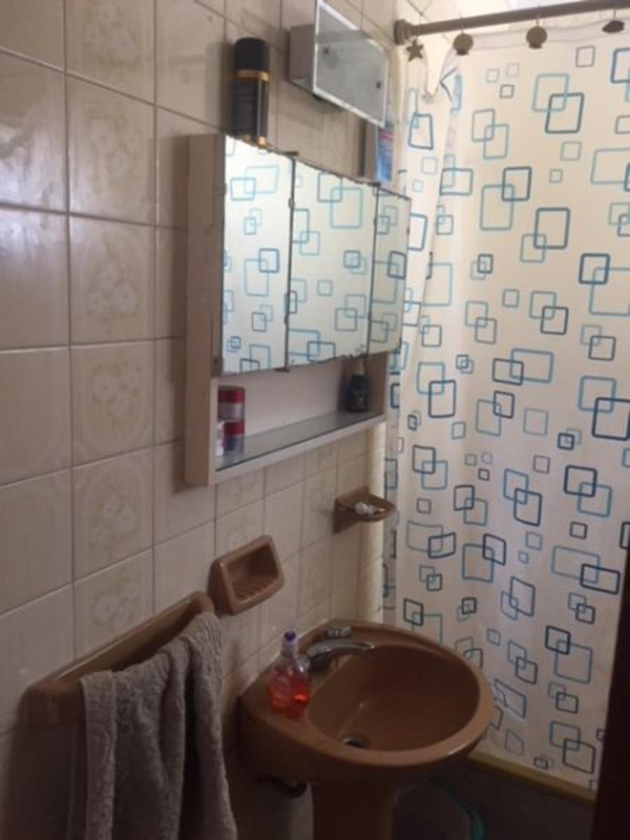 Vélez Sársfield 2728 · Lanús — foto 7
