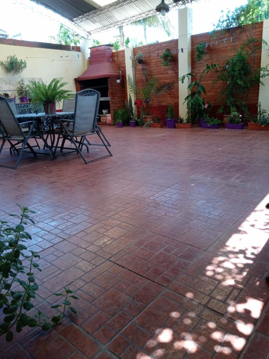 GRAL.LOPEZ 1500 · Tres De Febrero — foto 7