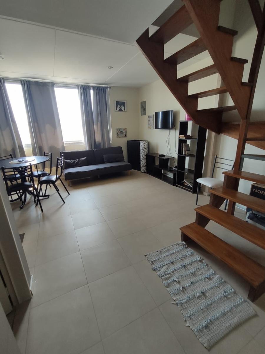 Departamento de 3 Amb en Duplex Fte al Hospital Italiano