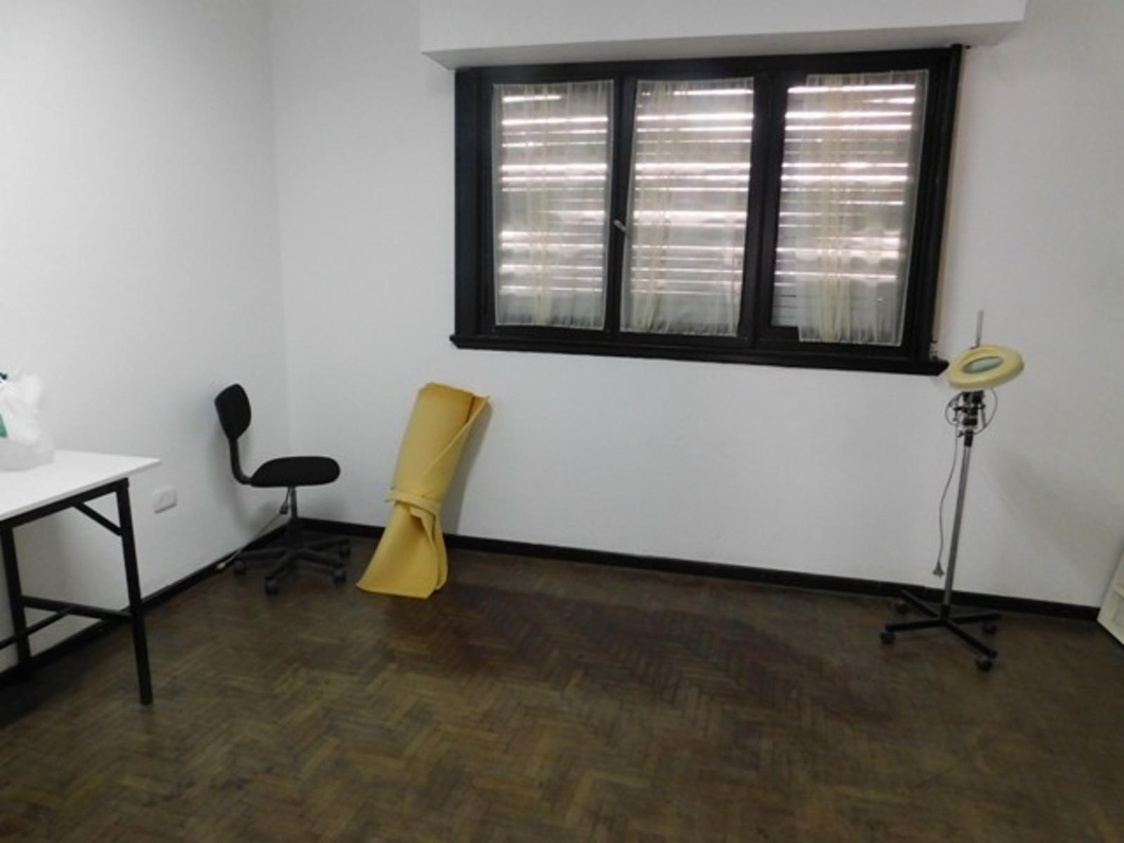 ARTURO ILLIA 2600 · La Matanza — foto 9