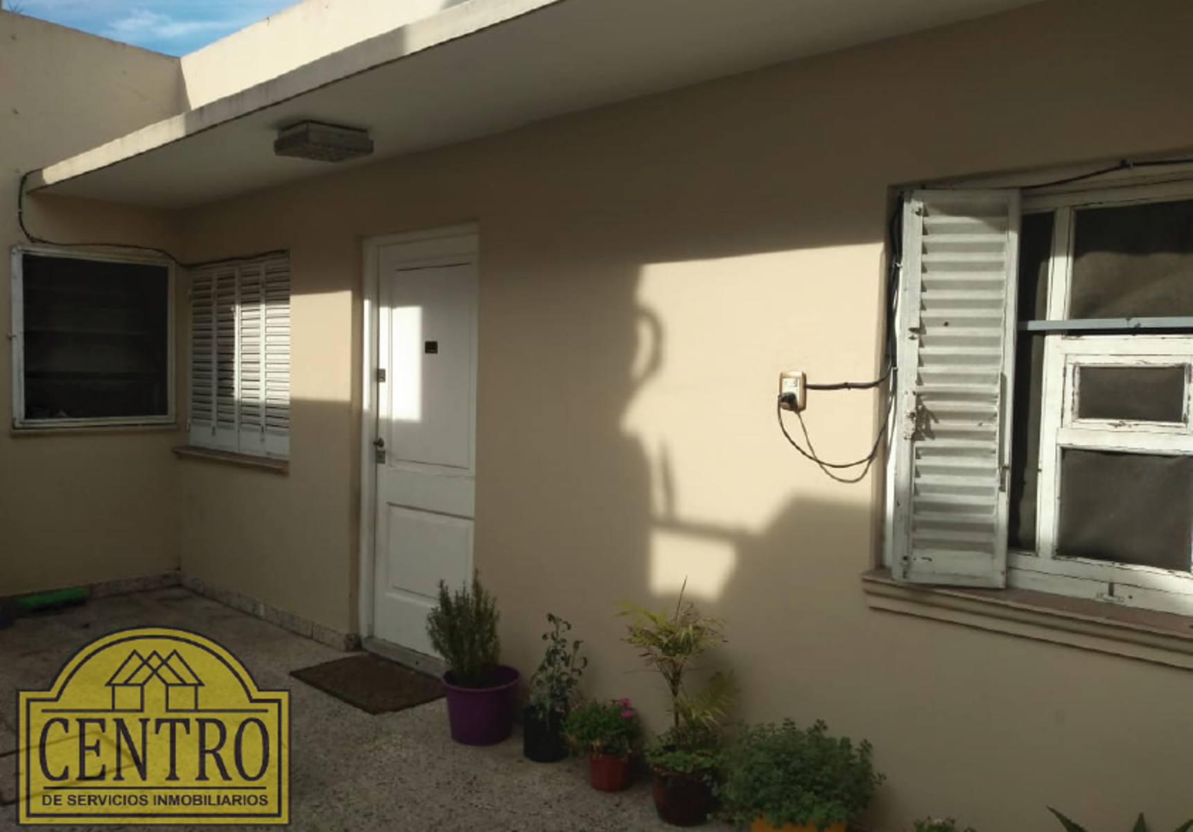 Casa, Terreno Libre, Parrilla, Cerca De La Estacion